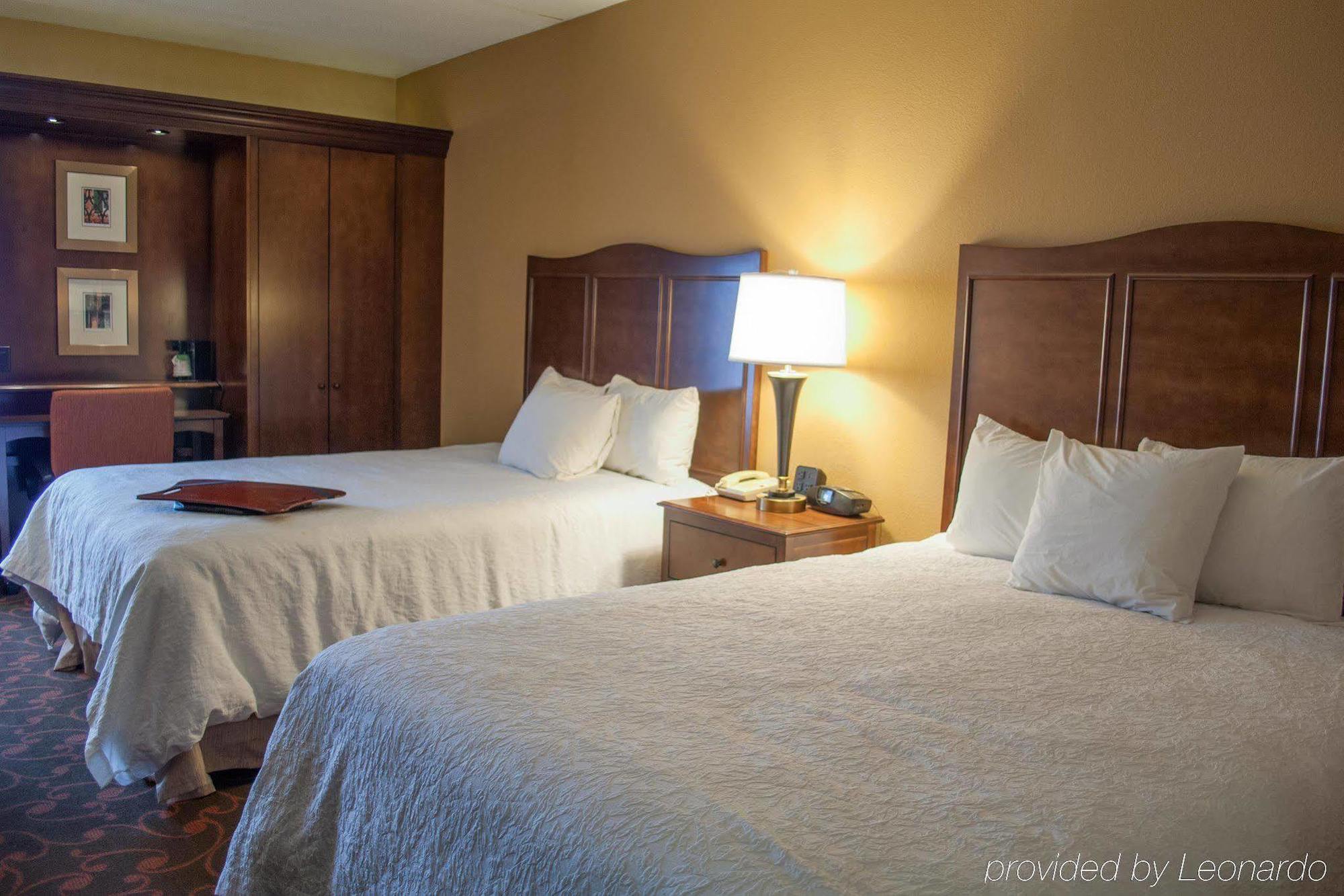 Larkspur Landing Carlisle Hotel Buitenkant foto